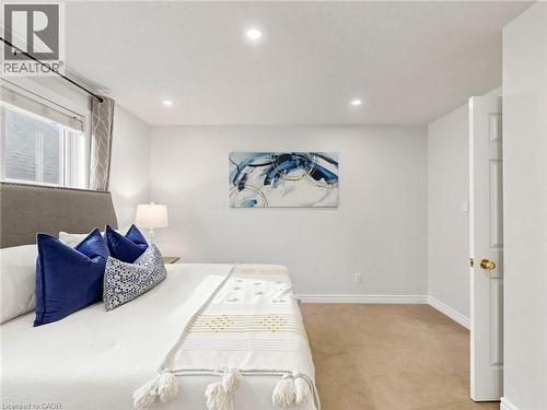 70 Doon Mills Drive, Kitchener, ON - Indoor Photo Showing Bedroom