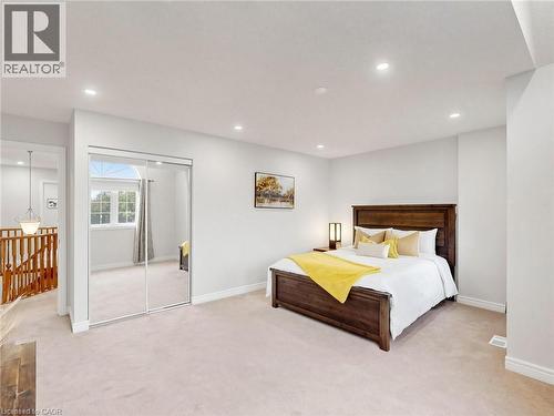 70 Doon Mills Drive, Kitchener, ON - Indoor Photo Showing Bedroom