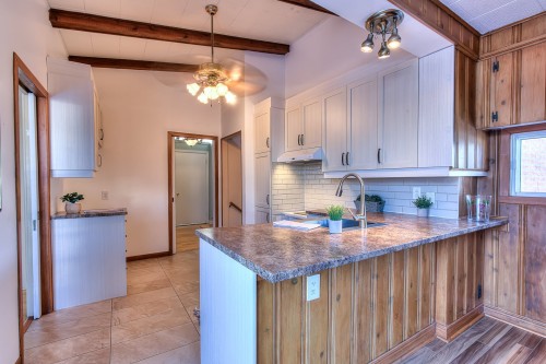 Cuisine - 139 Av. Giroux, Laval (Laval-Des-Rapides), QC - Indoor Photo Showing Kitchen