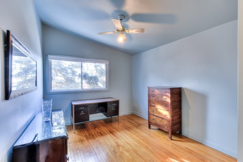 Chambre à coucher - 139 Av. Giroux, Laval (Laval-Des-Rapides), QC - Indoor