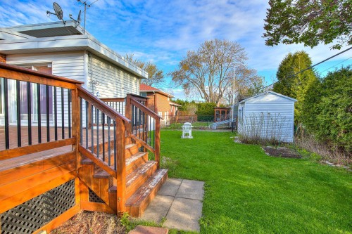 Cour - 139 Av. Giroux, Laval (Laval-Des-Rapides), QC - Outdoor