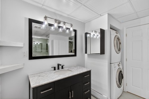 Bathroom - 113 Ch. Gougeon, La Minerve, QC - Indoor Photo Showing Laundry Room