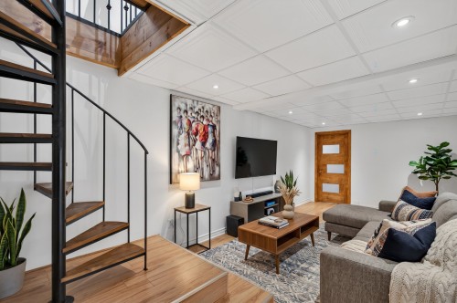 Family Room - 113 Ch. Gougeon, La Minerve, QC - Indoor Photo Showing Living Room