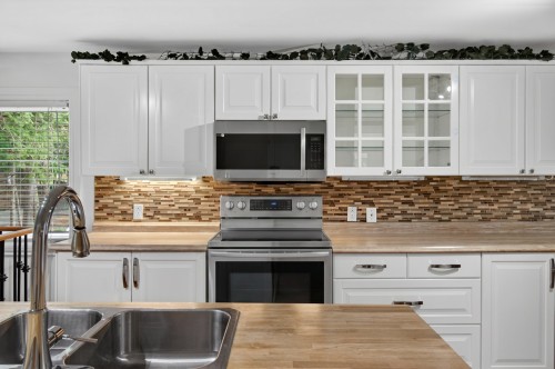Kitchen - 113 Ch. Gougeon, La Minerve, QC - Indoor Photo Showing Kitchen With Double Sink With Upgraded Kitchen