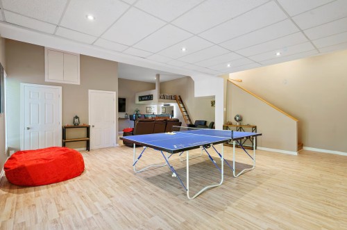 Salle de jeux - 3497 Ch. Du Village, Saint-Adolphe-D'Howard, QC - Indoor Photo Showing Other Room