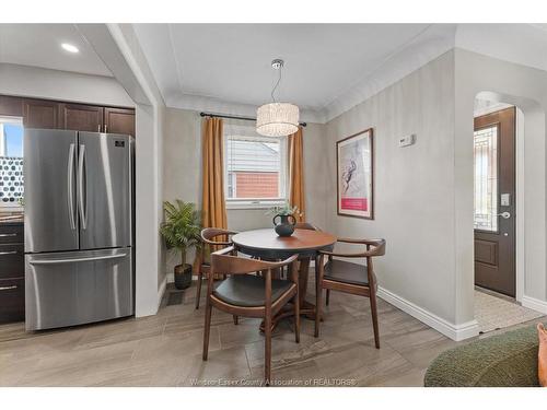 457 Watson, Windsor, ON 