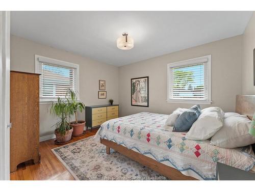 457 Watson, Windsor, ON 