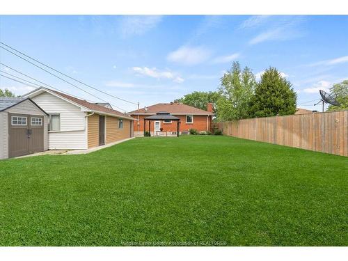 457 Watson, Windsor, ON 