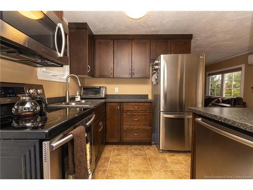 86 Hedgeview Dr, Fredericton, NB 