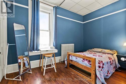 Main floor bedroom with ensuite - 171 Killaly Street W, Port Colborne (Main Street), ON - Indoor Photo Showing Bedroom