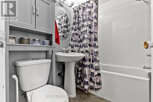 Main floor 4 pc bath - 171 Killaly Street W, Port Colborne (Main Street), ON - Indoor Photo Showing Bathroom