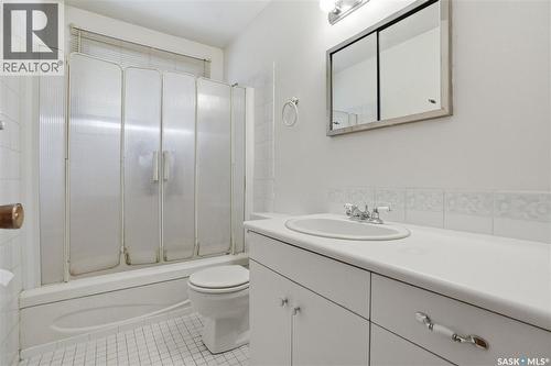 2009 Easthill, Saskatoon, SK - Indoor Photo Showing Bathroom
