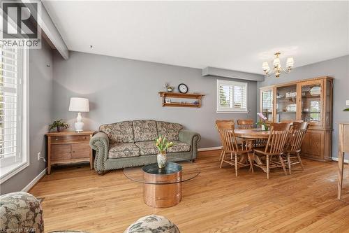 731 Mullin Way, Burlington, ON - Indoor Photo Showing Other Room