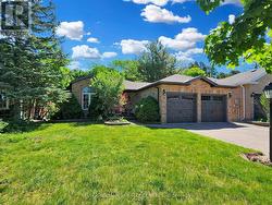 14 GABLES WAY  Barrie, ON L4N 8M3