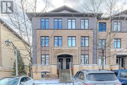 25 - 62 ARGENT PRIVATE  Ottawa, ON K2K 0H2
