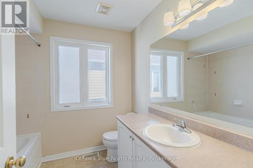 110 Macara Crescent, Ottawa, ON - Indoor Photo Showing Bathroom