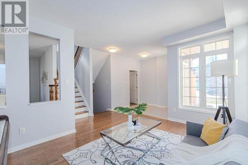 110 Macara Crescent, Ottawa, ON - Indoor