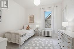 Upper Floor: Bedroom - 