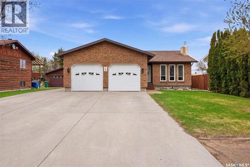 165 3Rd Street, Pilot Butte, SK - Outdoor
