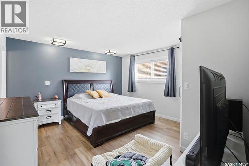 165 3Rd Street, Pilot Butte, SK - Indoor Photo Showing Bedroom