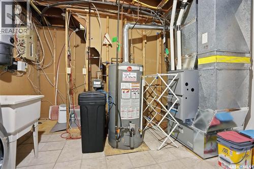 165 3Rd Street, Pilot Butte, SK - Indoor Photo Showing Basement