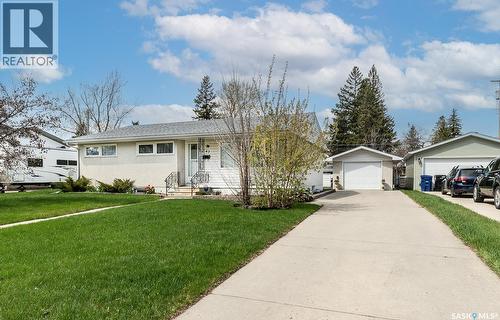 43 Lindsay Drive, Saskatoon, SK - Outdoor