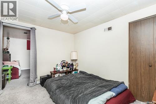 43 Lindsay Drive, Saskatoon, SK - Indoor Photo Showing Bedroom