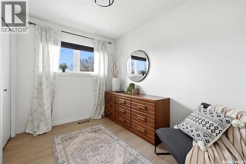 120 Eden Avenue, Regina, SK - Indoor