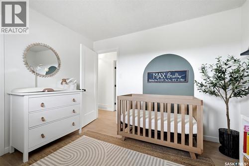 120 Eden Avenue, Regina, SK - Indoor Photo Showing Bedroom