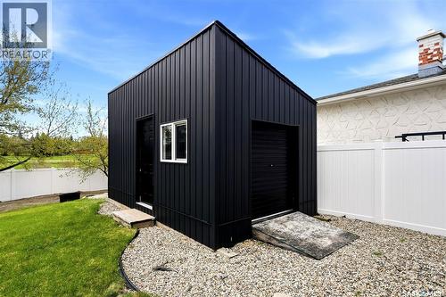 120 Eden Avenue, Regina, SK - Outdoor With Exterior