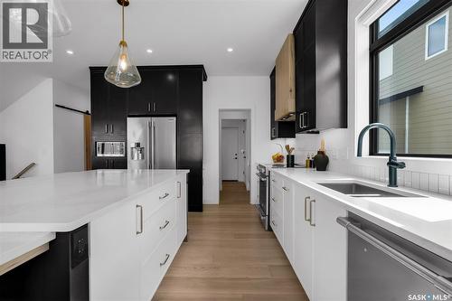 255 Greyeyes-Steele Way, Saskatoon, SK - Indoor Photo Showing Kitchen With Double Sink With Upgraded Kitchen