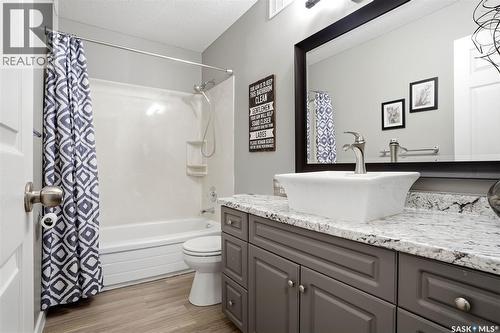 1248 Boehm Bay N, Regina, SK - Indoor Photo Showing Bathroom