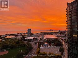 3008 - 215 FORT YORK BOULEVARD Toronto, ON M5V 4A2
