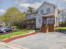 36 Oakvale Court  Timberlea, NS B3T 1K7