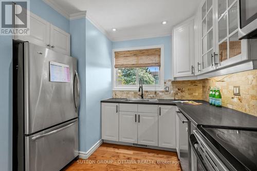 1 Airycot Circle, Ottawa, ON - Indoor Photo Showing Kitchen