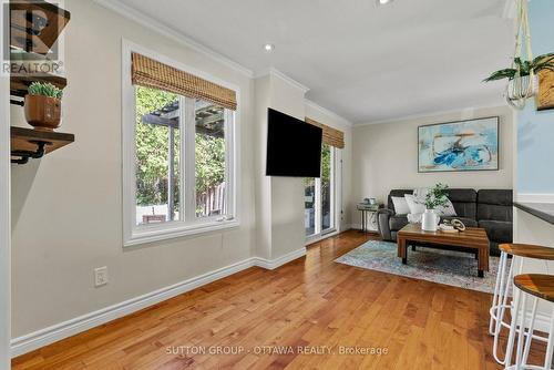 1 Airycot Circle, Ottawa, ON - Indoor Photo Showing Living Room