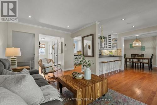 1 Airycot Circle, Ottawa, ON - Indoor Photo Showing Living Room