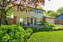 418 SOUTHLAND CRESCENT Oakville (Wo West), ON L6L 3N8