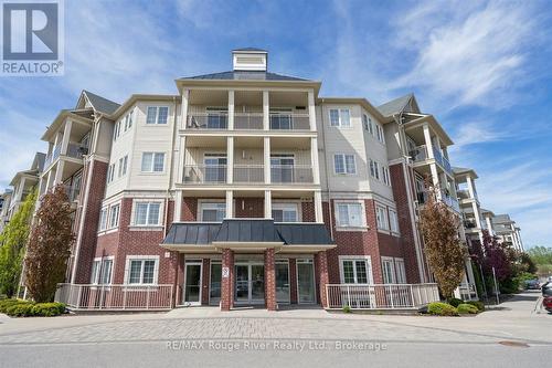 124 - 84 ASPEN SPRINGS DRIVE  Clarington (Bowmanville), ON L1C 0V3
