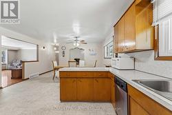 kitchen 12.3 x 11.5 ft dining room 11.5 X 15.5 ft - 