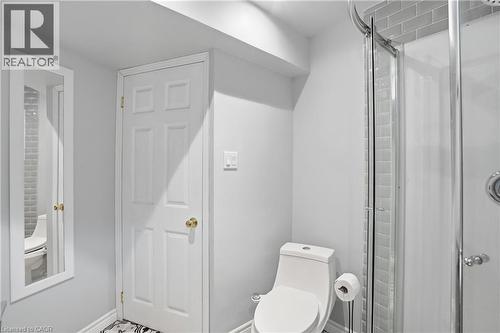 2 Amore Boulevard, Hamilton, ON - Indoor Photo Showing Bathroom