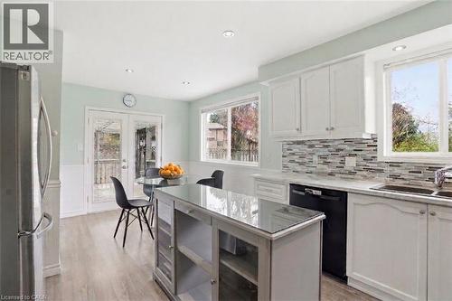 2 Amore Boulevard, Hamilton, ON - Indoor Photo Showing Kitchen