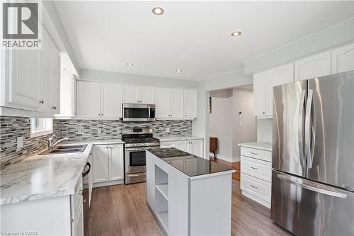 2 Amore Boulevard, Hamilton, ON - Indoor Photo Showing Kitchen With Stainless Steel Kitchen With Double Sink With Upgraded Kitchen