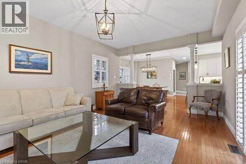 100 Beddoe Drive Unit# 101, Hamilton, ON - Indoor Photo Showing Living Room