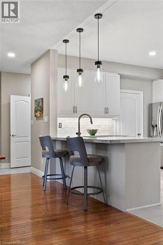 100 Beddoe Drive Unit# 101, Hamilton, ON - Indoor Photo Showing Kitchen With Upgraded Kitchen