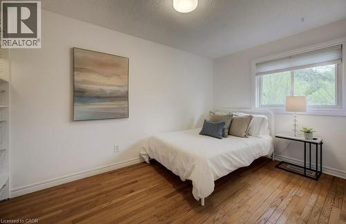 106 Parkland Crescent, Kitchener, ON - Indoor Photo Showing Bedroom