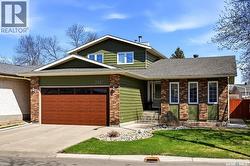 2947 More CRESCENT E  Regina, SK S4V 0T6
