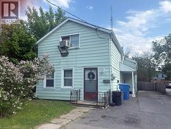 13 SHERIDAN Street Brantford, ON N3T 2P7