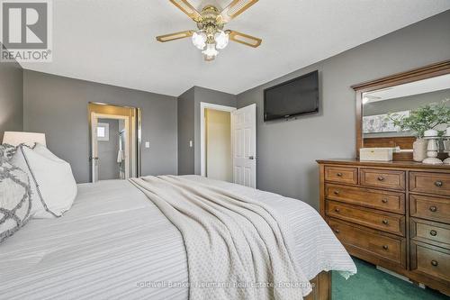 17 Histon Crescent, Brampton (Madoc), ON - Indoor Photo Showing Bedroom