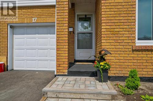 17 Histon Crescent, Brampton (Madoc), ON - Outdoor With Exterior